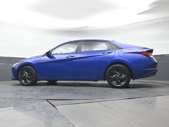 Used 2023 Hyundai Elantra SEL FWD image 25