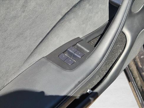 Used 2024 Tesla Model 3 Performance AWD/4WD image 10