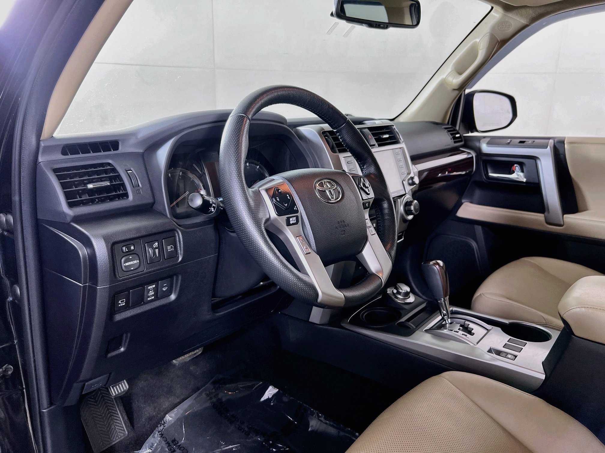 Used 2024 Toyota 4Runner Limited AWD/4WD image 9