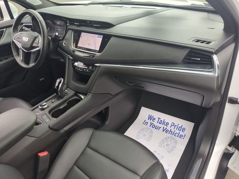 Certified 2024 Cadillac XT5 Premium Luxury FWD image 28