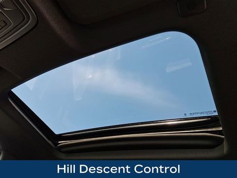 Used 2025 GMC Sierra 2500 AT4 image 19