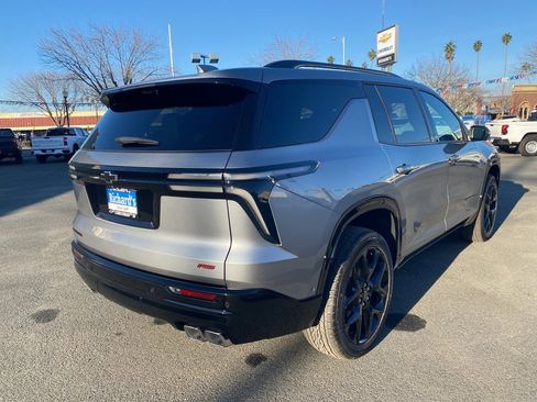 New 2026 Chevrolet Traverse RS w/ LPO, Floor Liner Package image 10