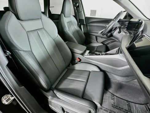 Used 2025 Audi Q5 Prestige AWD/4WD image 8