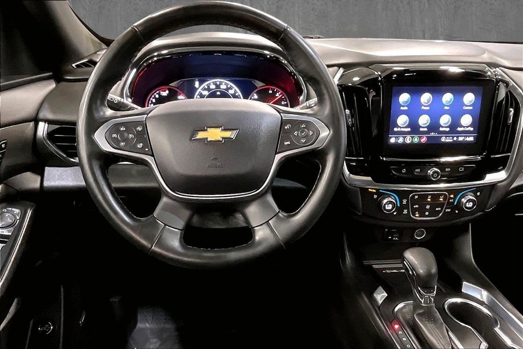Used 2023 Chevrolet Traverse Premier AWD/4WD image 9