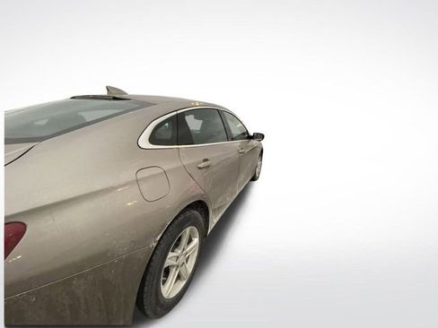 Used 2024 Chevrolet Malibu LT image 10