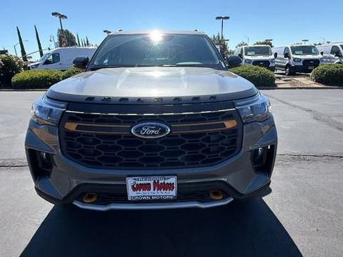 New 2026 Ford Explorer Tremor w/ Tremor Ultimate Package AWD/4WD image 8