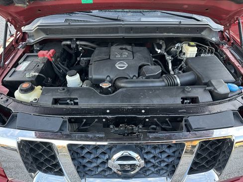 Used 2015 Nissan Titan PRO-4X w/ Pro-4x Luxury Package image 21