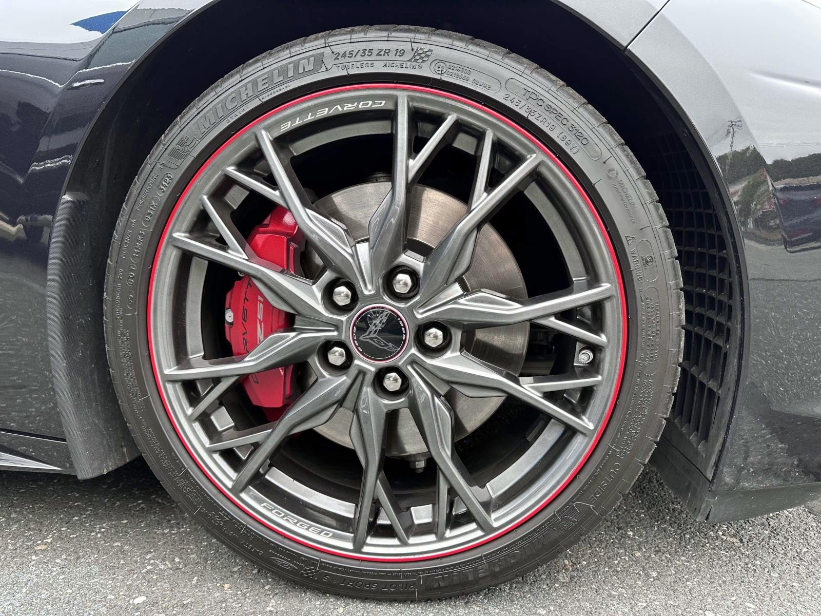 Used 2023 Chevrolet Corvette Stingray Premium Cpe w/ Z51 Performance Package RWD image 5