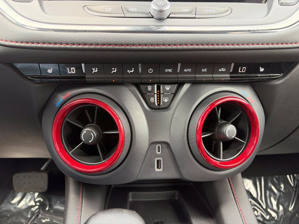 Used 2025 Chevrolet Blazer RS FWD image 8