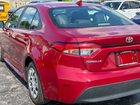 Used 2024 Toyota Corolla LE FWD image 12