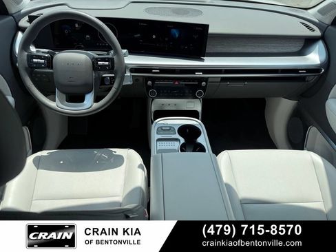 Used 2026 Hyundai Ioniq 9 Limited AWD/4WD image 28