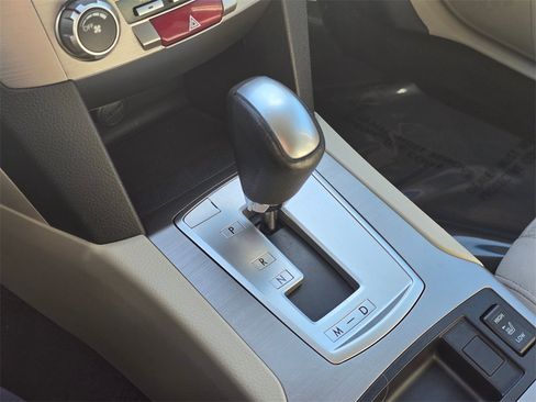 Used 2013 Subaru Outback 2.5i Premium w/ All-Weather Pkg image 66