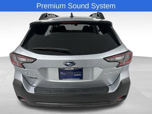 Certified 2025 Subaru Outback Premium image 4