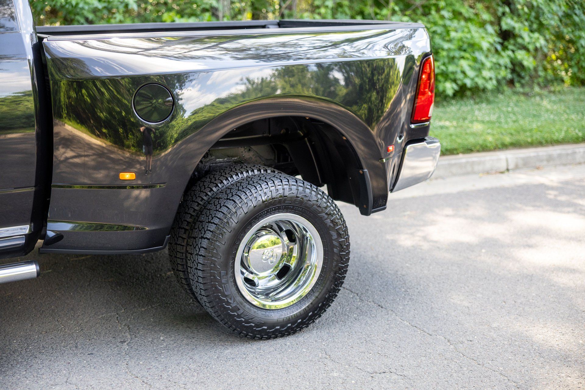 Used 2011 RAM 3500 Big Horn AWD/4WD image 16