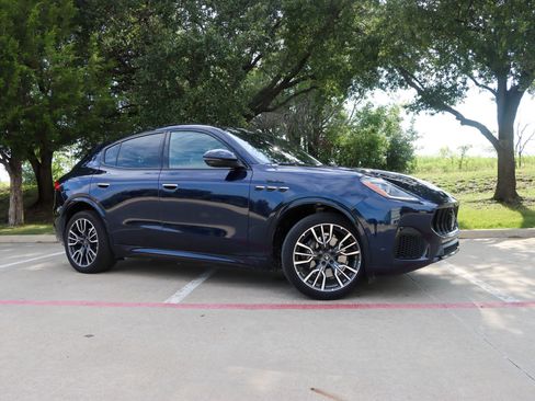 Used 2023 Maserati Grecale Modena AWD/4WD image 1