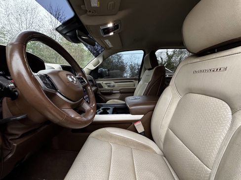 Used 2019 RAM 1500 Laramie image 11