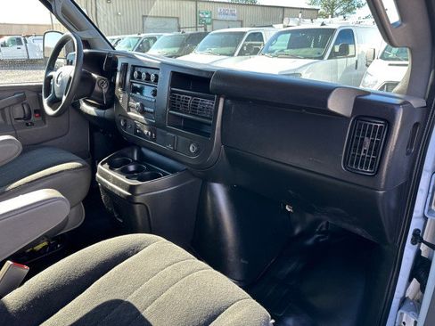 Used 2020 Chevrolet Express 2500 w/ Driver Convenience Package image 26