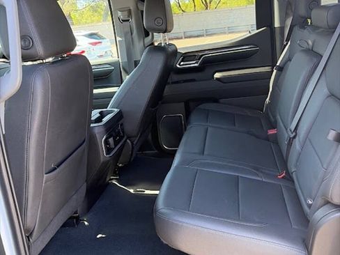 Used 2023 Chevrolet Silverado 1500 LTZ w/ LTZ Convenience Package II AWD/4WD image 17