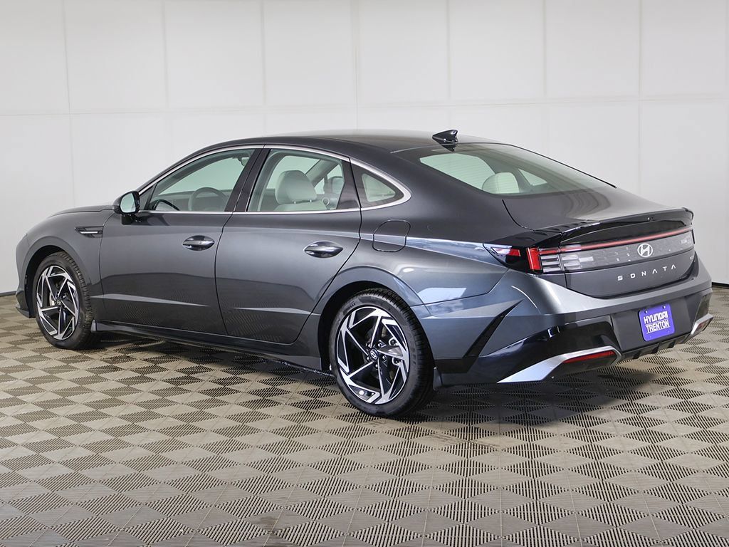 Certified 2026 Hyundai Sonata SEL AWD/4WD image 7