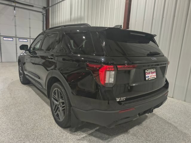 Certified 2025 Ford Explorer ST-Line w/ Premium Package AWD/4WD image 7