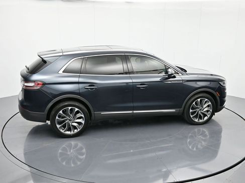 Used 2023 Lincoln Nautilus Reserve image 32