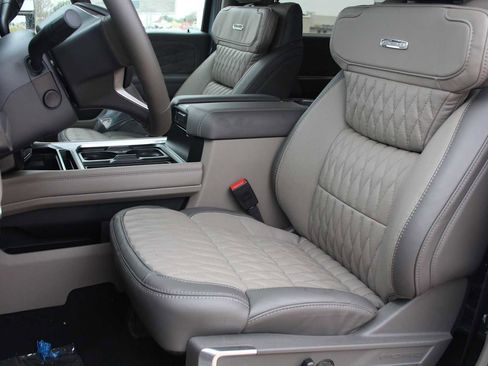 New 2026 Ford F350 Platinum w/ Platinum Plus Package image 20