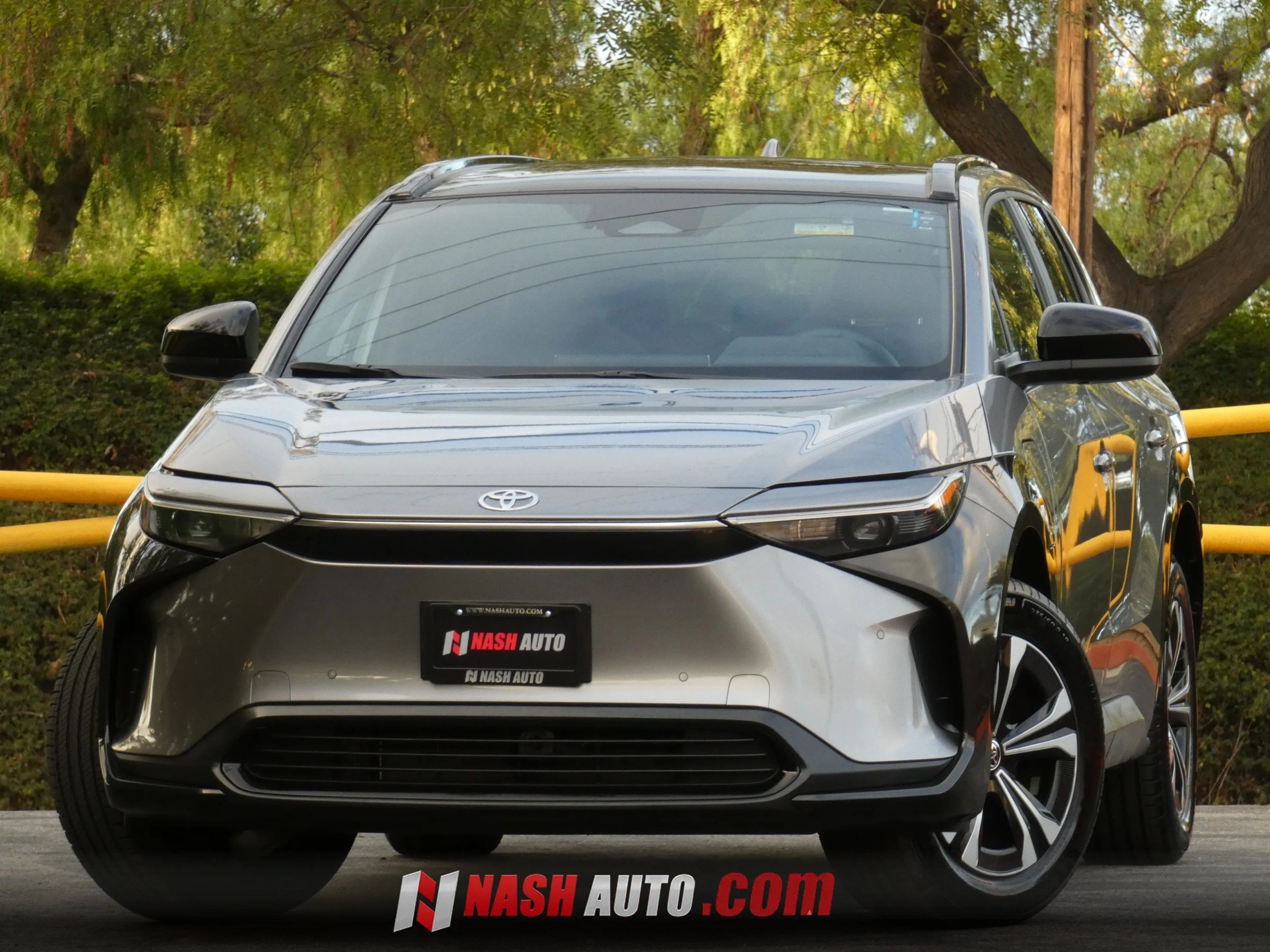 Used 2024 Toyota bZ4X AWD w/ Weather Package image 2