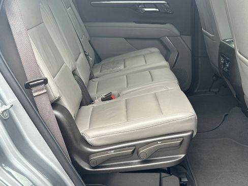 Used 2025 Chevrolet Tahoe LT image 15