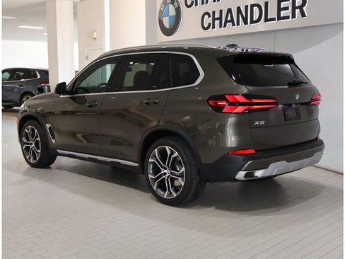 Used 2026 BMW X5 xDrive40i AWD/4WD image 5