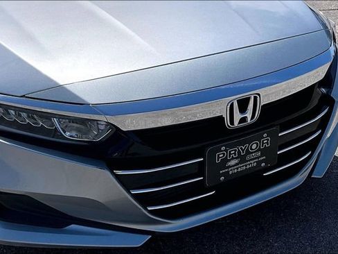 Used 2022 Honda Accord LX image 32