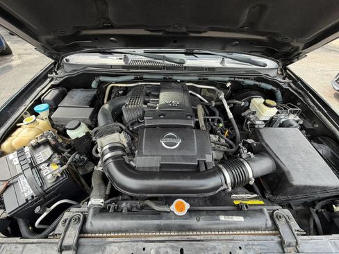 Used 2009 Nissan Frontier SE w/ SE Value Truck Pkg RWD image 35
