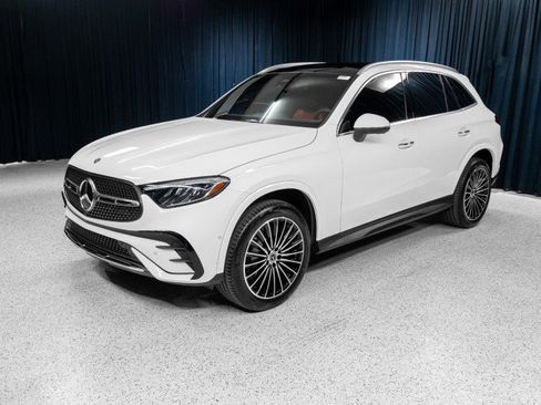 New 2026 Mercedes-Benz GLC 300 image 1