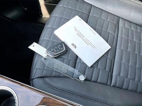 Used 2025 Cadillac Escalade ESV Sport Platinum w/ LPO, Floor Liner Package image 36