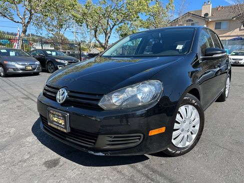 Used 2013 Volkswagen Golf 4-Door FWD image 1
