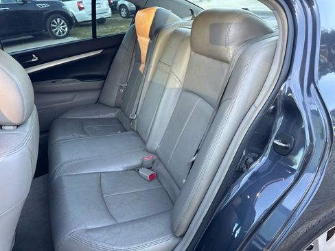 Used 2009 INFINITI G37 Journey w/ Premium Pkg image 10