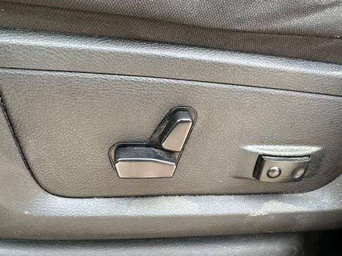 Certified 2024 RAM 2500 Big Horn AWD/4WD image 8
