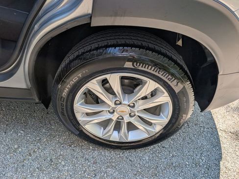 Used 2023 Chevrolet TrailBlazer LS image 11