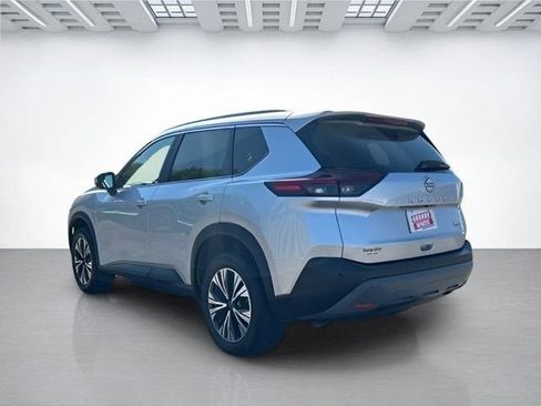 Used 2023 Nissan Rogue SV w/ SV Premium B Package image 6