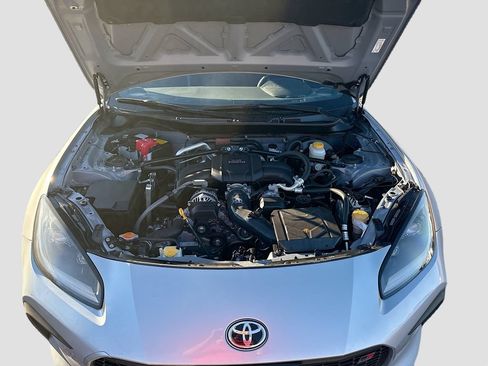 Used 2024 Toyota GR86 Premium RWD image 28