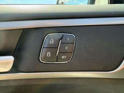 Used 2017 Ford Fusion Energi SE image 14