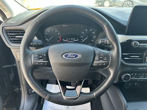 Used 2021 Ford Escape SE w/ Convenience Package FWD image 21