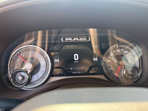 Used 2019 RAM 1500 Limited AWD/4WD image 25