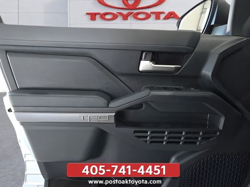 Used 2024 Toyota Tacoma TRD Off-Road AWD/4WD image 11