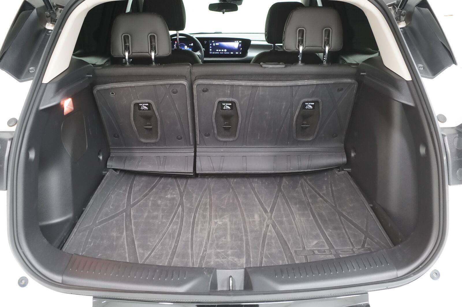 Used 2024 Buick Encore GX Sport Touring w/ Comfort Package FWD image 28