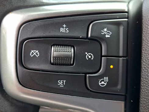 Used 2023 Chevrolet Silverado 1500 LT AWD/4WD image 22