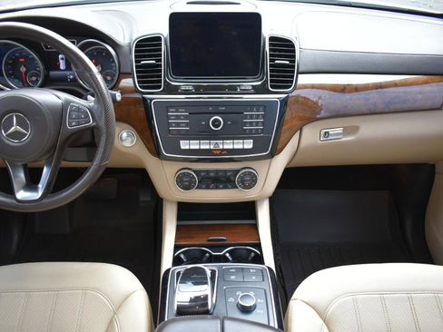 Used 2018 Mercedes-Benz GLS 450 4MATIC w/ Premium Package image 19
