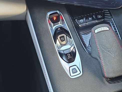 Used 2023 Chevrolet Corvette Stingray Premium Conv w/ Z51 Performance Package image 16