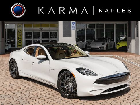 New 2025 Karma Revero Luxury RWD image 1