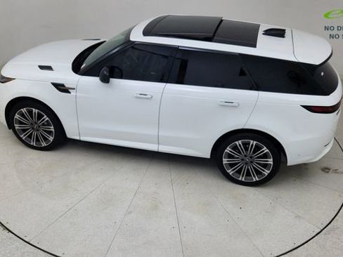 Used 2025 Land Rover Range Rover Sport Dynamic SE image 81