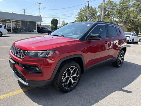 Used 2026 Jeep Compass Limited AWD/4WD image 4